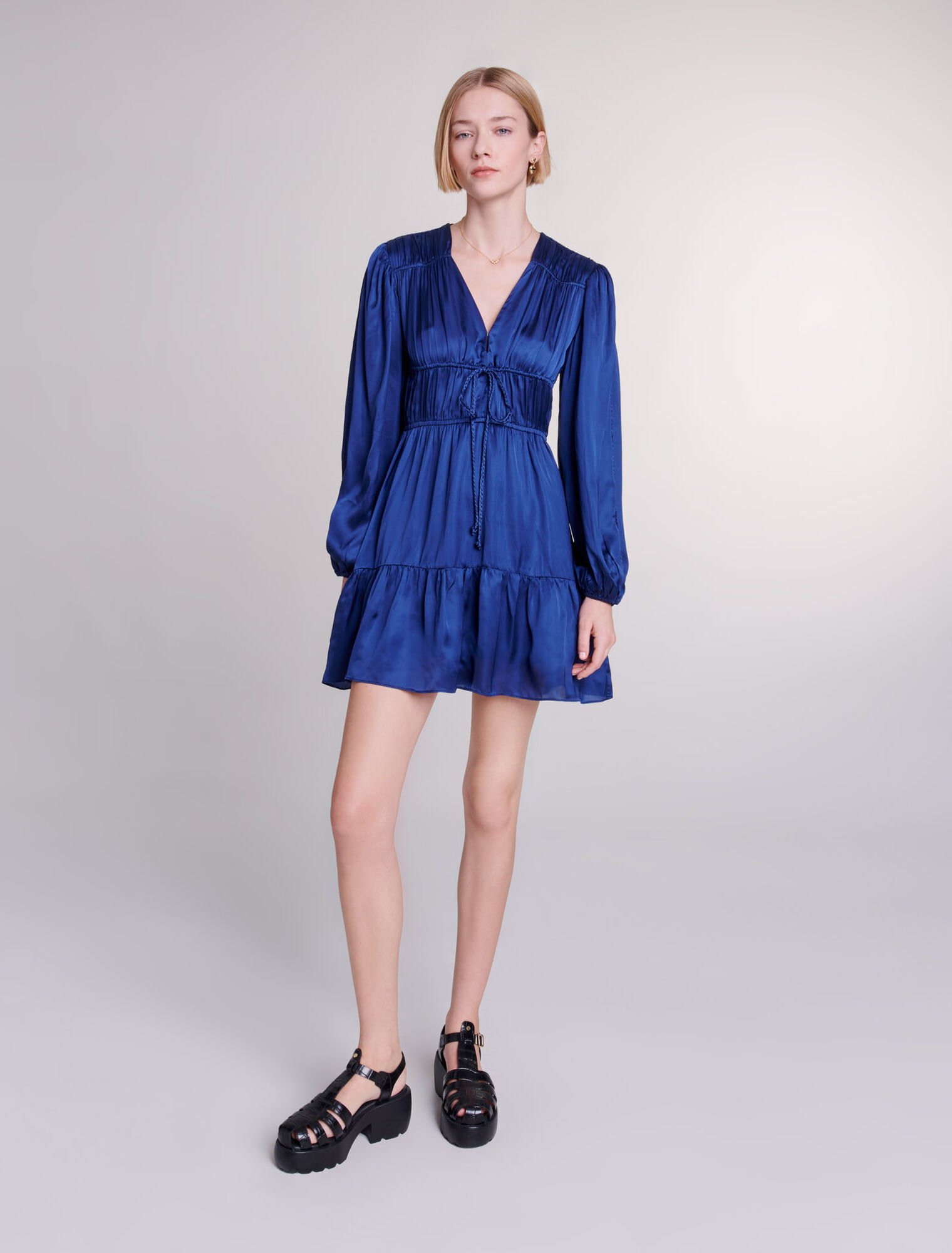 Robe courte satinée Robe courte satinée