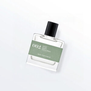 Eau de parfum 002 with neroli, jasmine and white amber
