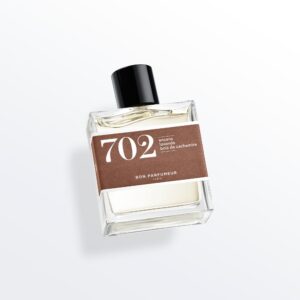 Eau de parfum 702 with incense, lavender and cashmere wood