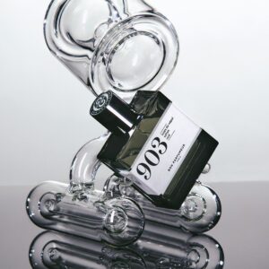 Eau de parfum 903 with Nepalese berries, saffron and oud