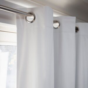 Isisse white blackout eyelet curtain