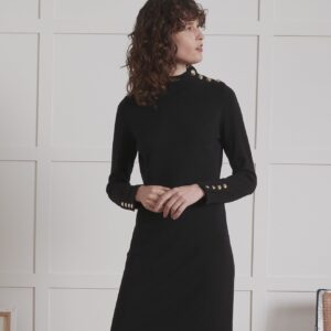 Robe-pull col montant boutons dorés femme
